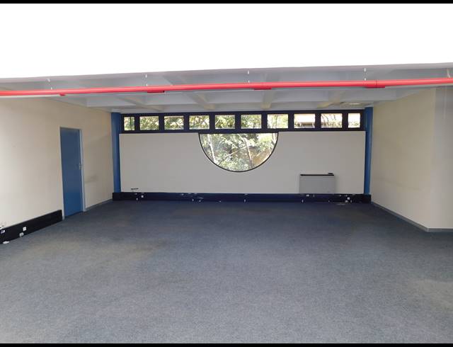 275M² OFFICE TO LET IN FERNDALE